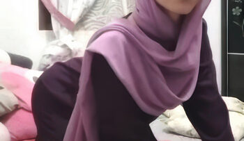 HIJAB CANTIK Horny Rekam Ngocoks