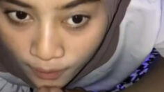 CEWE Hijab Ngewe Sambil Mabok