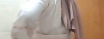 JILBAB Muka Gemesin Bogel Di Toilet Umum.jpg