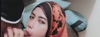 YANTI Hijab Nyedot Sotong.jpg