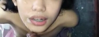 CWE Penurut Telan Mani.jpg