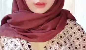 HIJAB Pelajar Hobinya Ngocok.jpg
